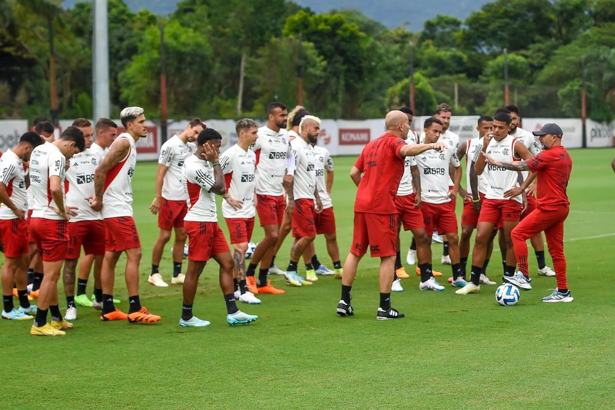 Treino no Ninho do Urubu / Gilvan Souza